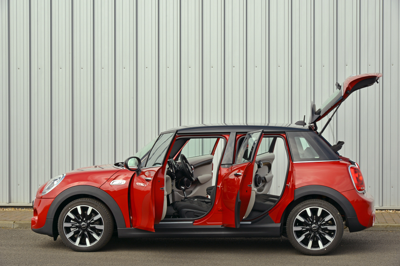 Illustration for article titled The New MINI 5 Can Fit All The Clowns But Isn't Nearly As Amusing
